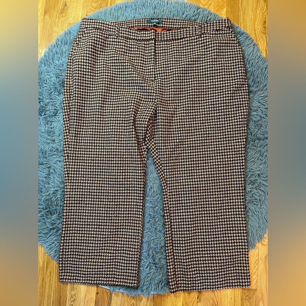 Houndstooth Cropped Women’s Pants - Black & White